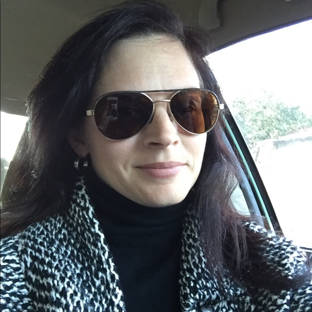 Meet your Posher, Christina